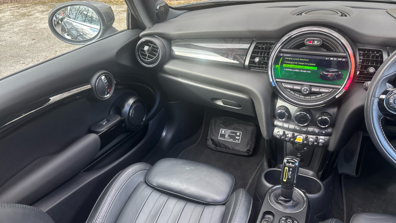 MINI Hatchback 135kW Cooper S Level 3 33kWh 3dr Auto Electric Hatchback